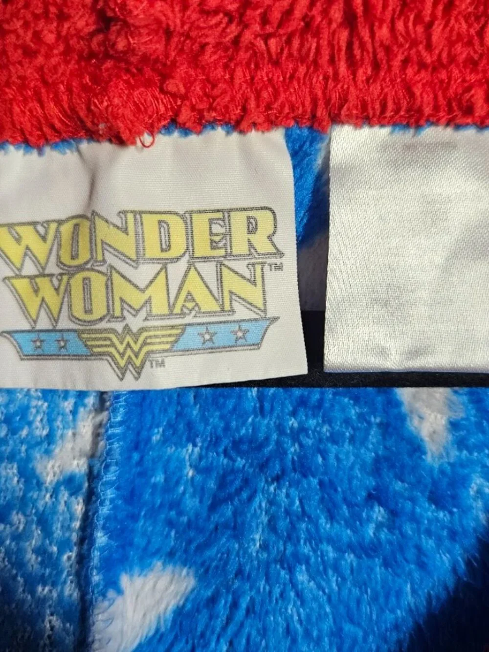 Wonder Woman Girls Hooded Bathrobe Poncho Size One Size Fits Most